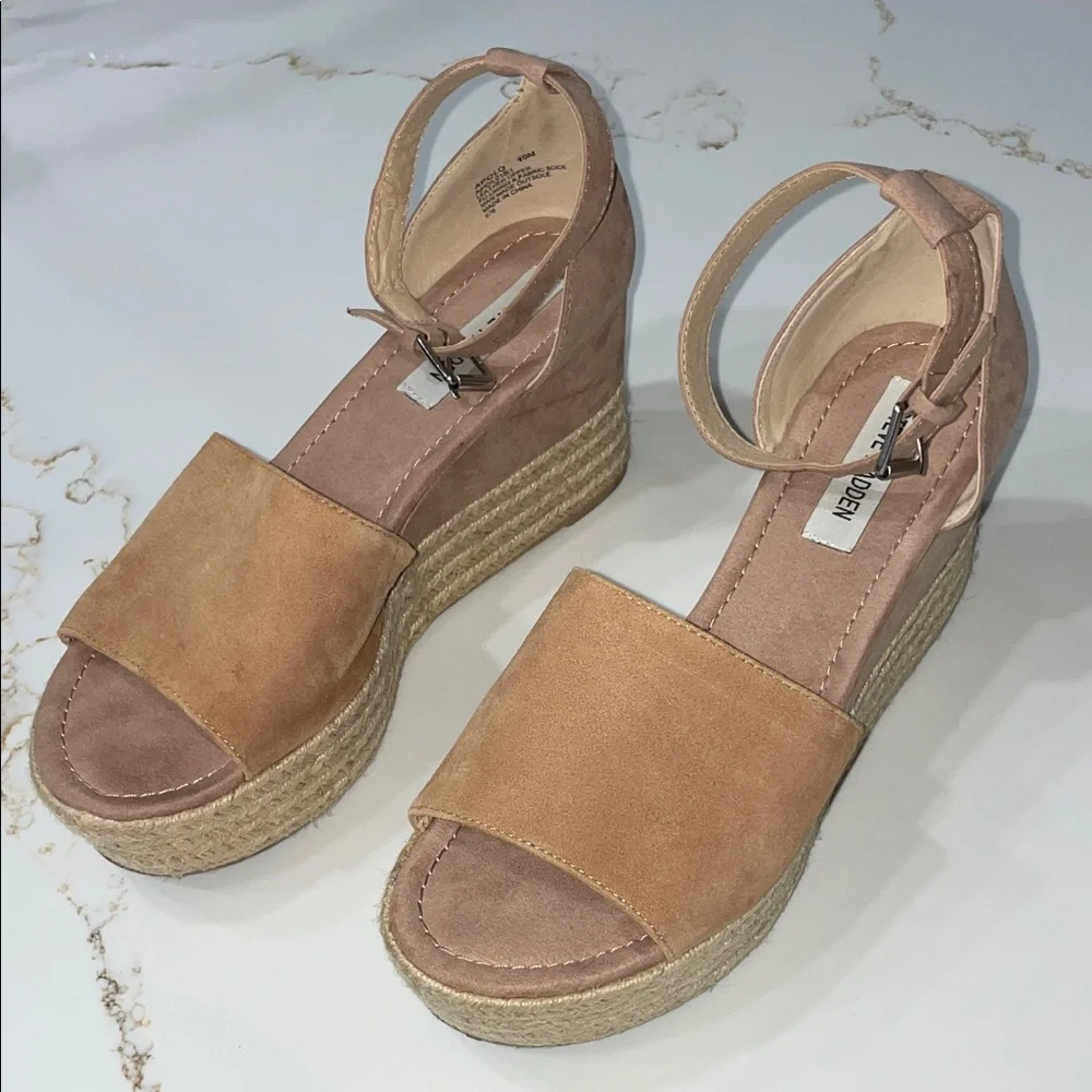 Steve Madden Apollo Tan Suede Espadrille Wedges | 10